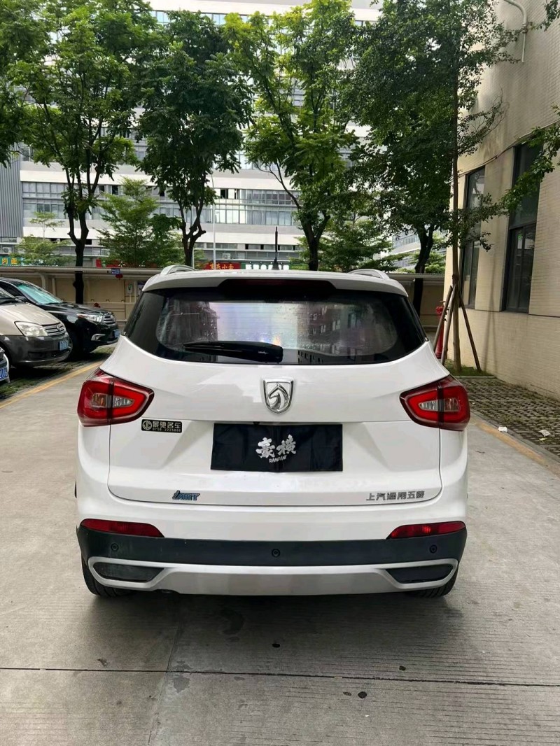 佛山18年寶駿5105