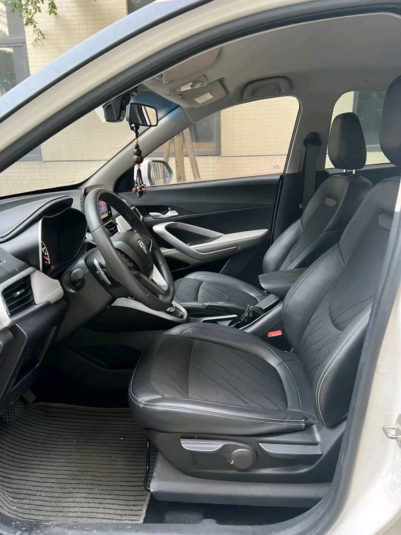 佛山18年寶駿5106