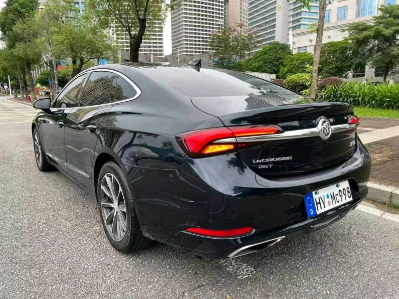 东莞20年别克君越4