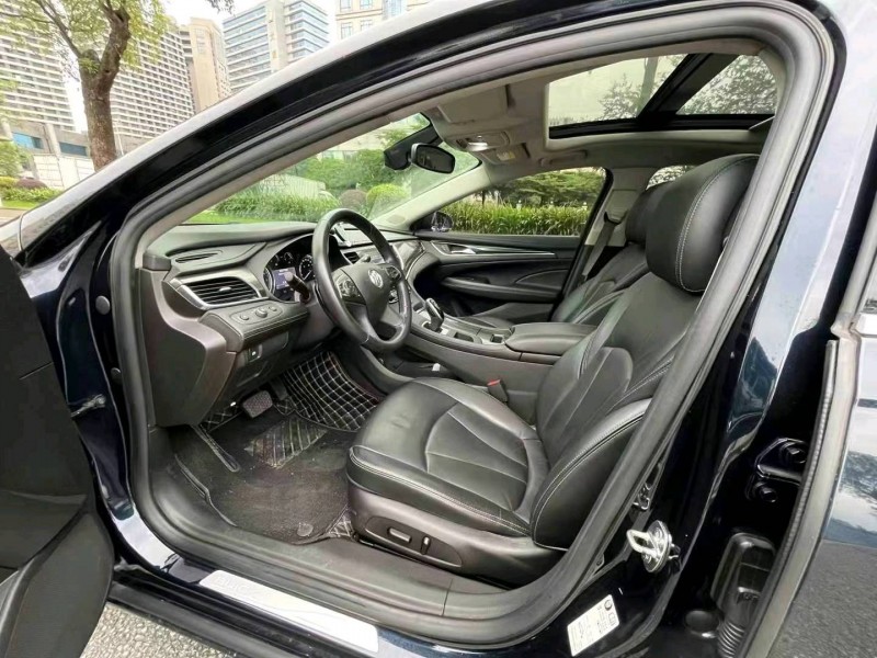 东莞20年别克君越5