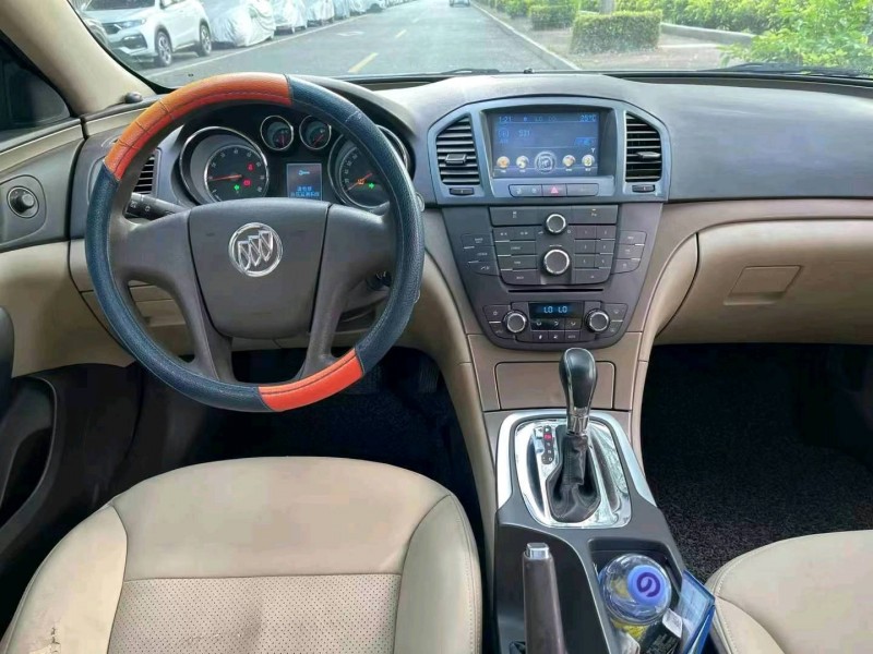 东莞11年别克君威7