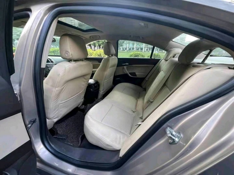 东莞11年别克君威8