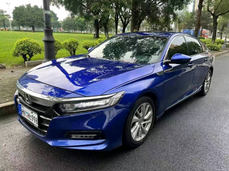 东莞18年本田雅阁2