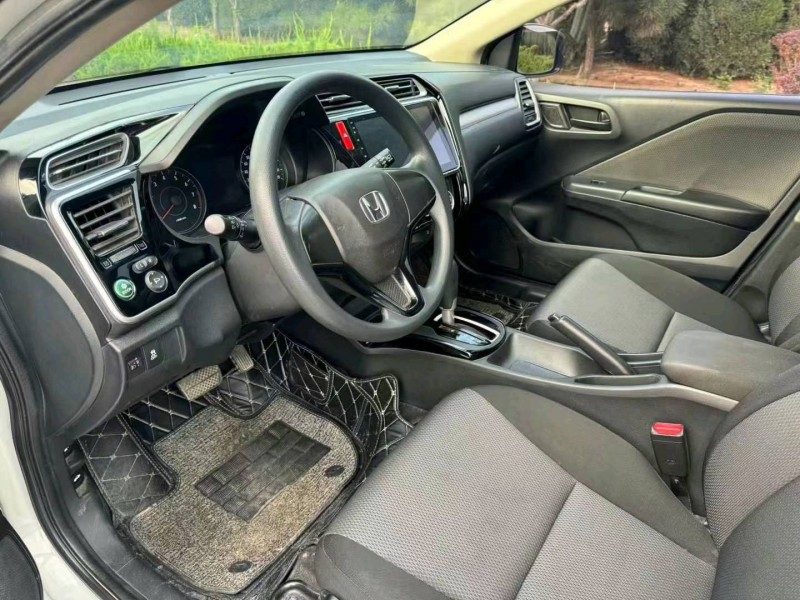 临沂17年本田竞瑞8