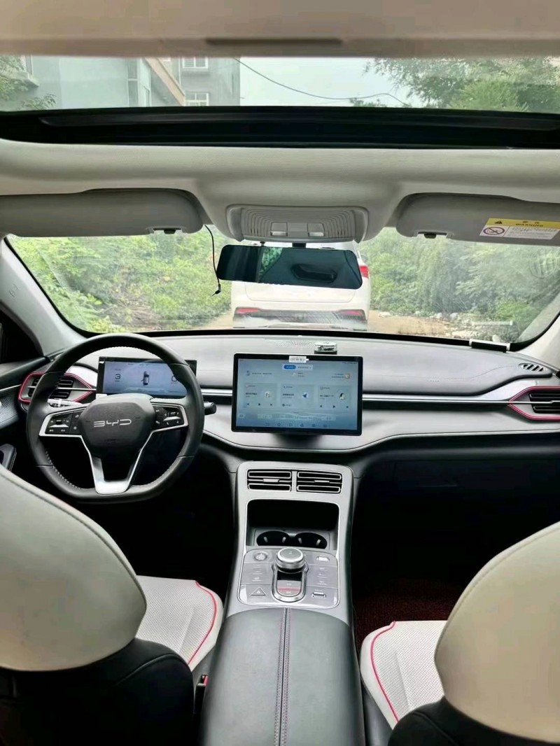 潍坊23年比亚迪驱逐舰5