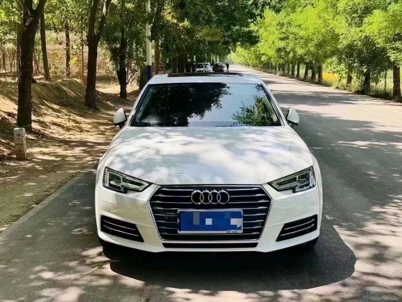 青岛18年奥迪A4L1