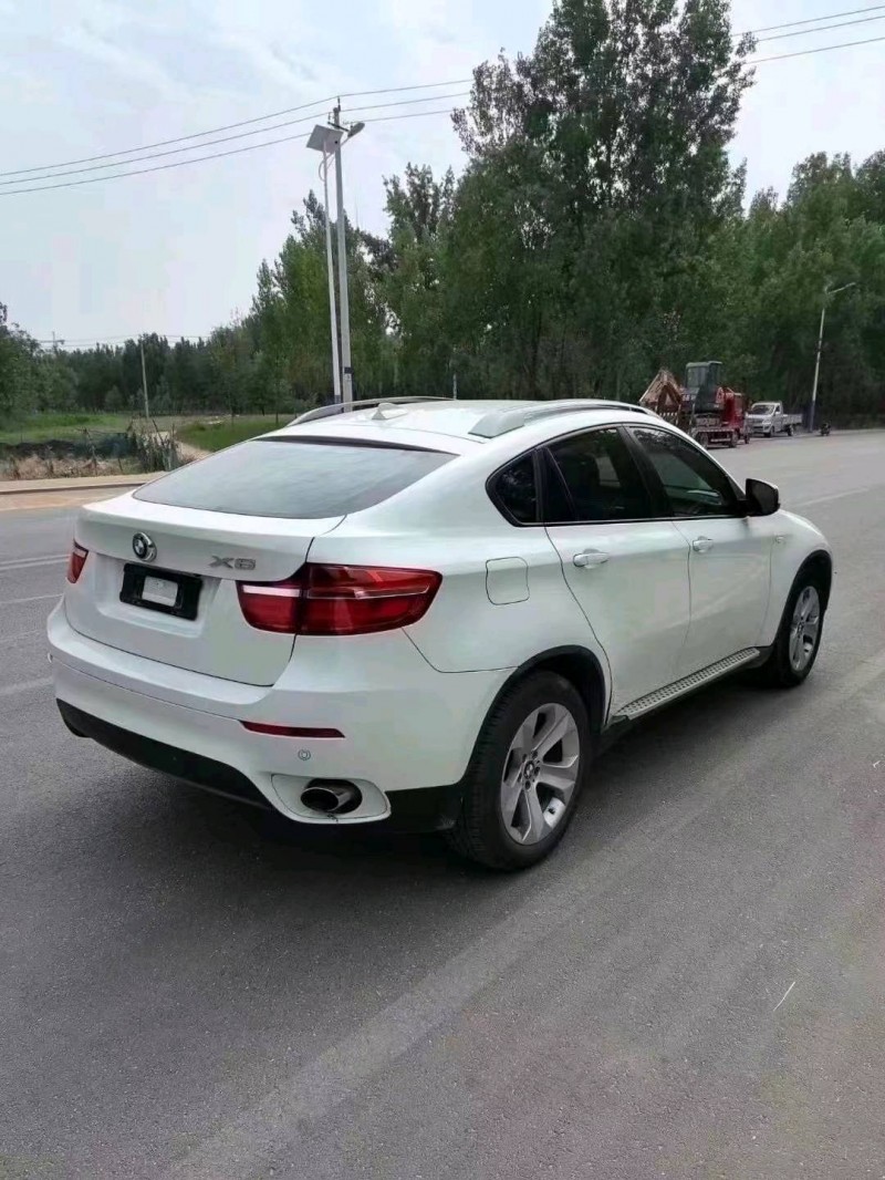 济宁14年宝马X64