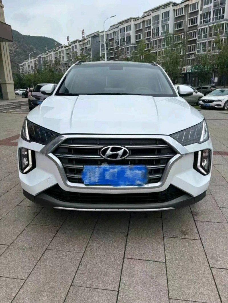 保定20年现代途胜1