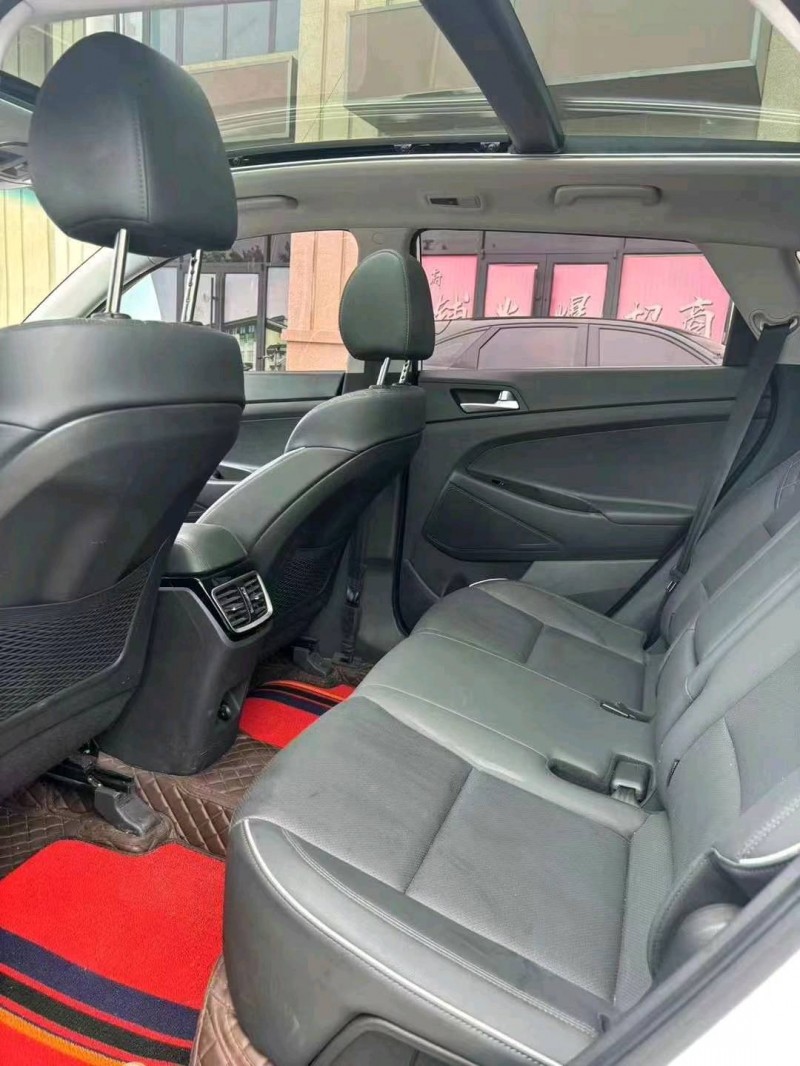 保定20年现代途胜6