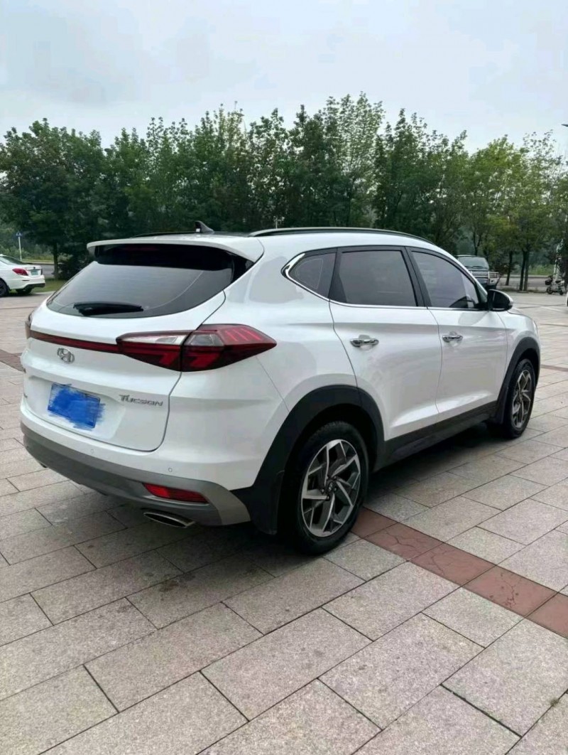 保定20年现代途胜7