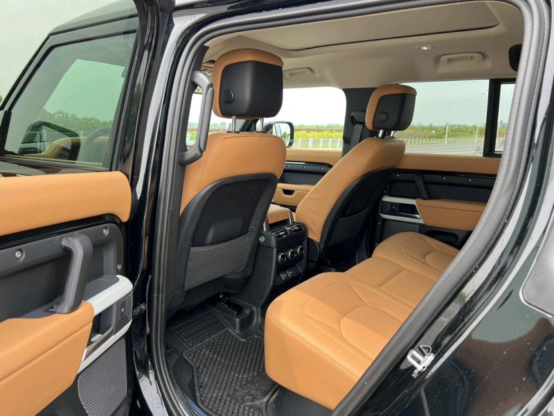 盐城23年路虎卫士4