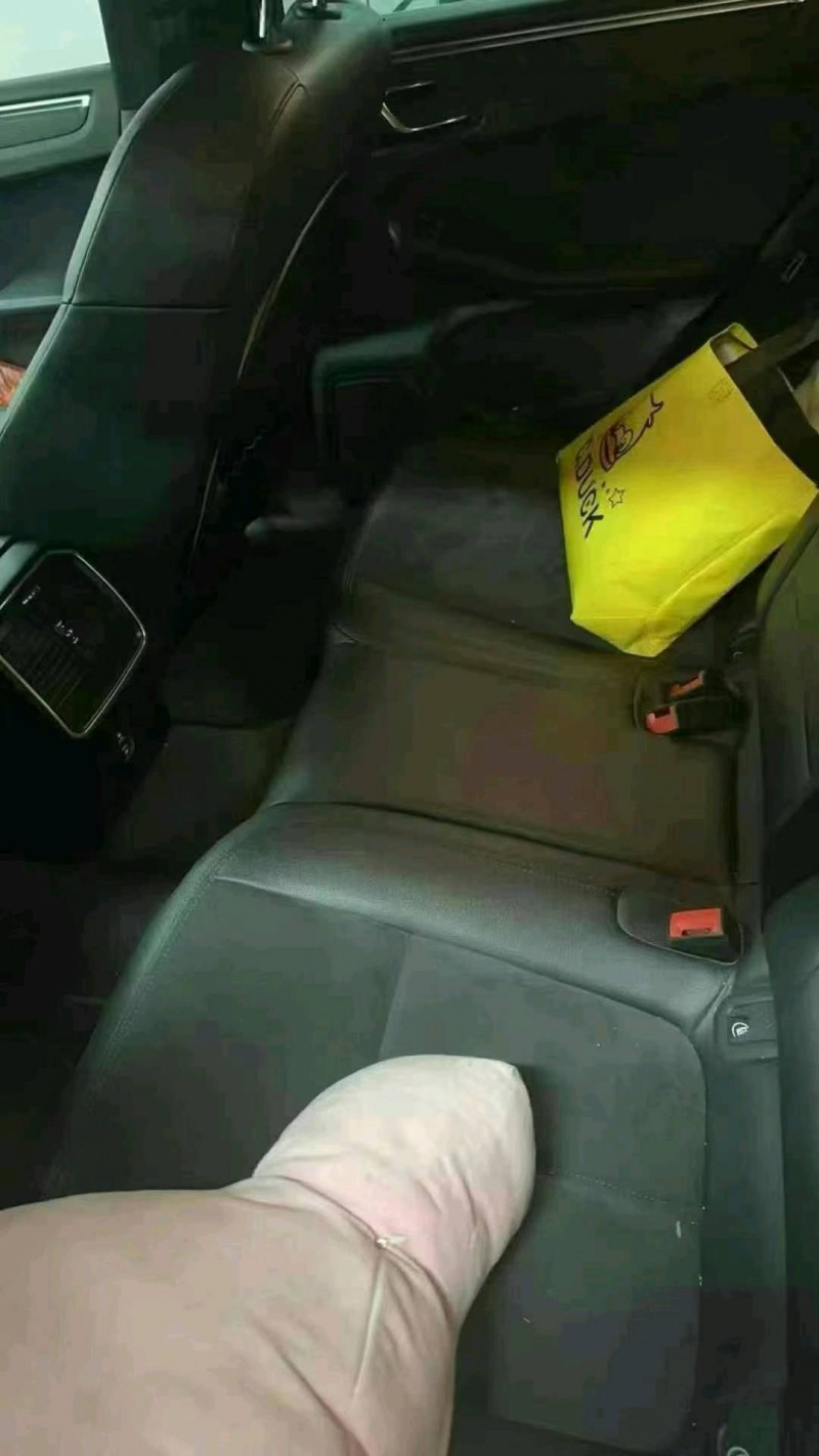 昆明20年保時捷Macan4