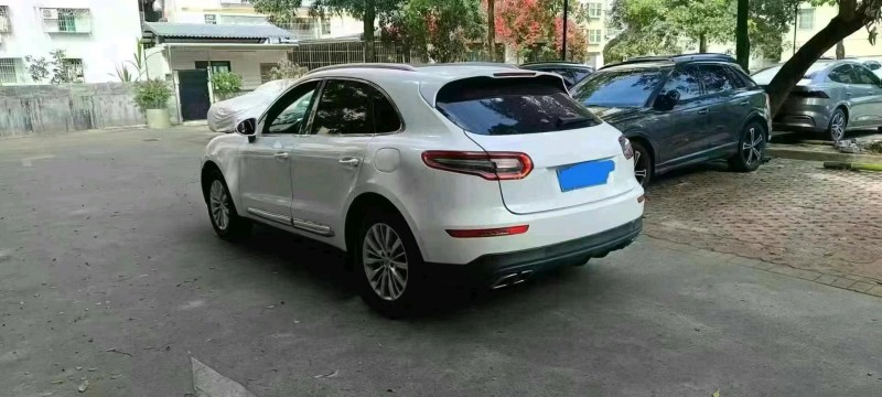深圳19年众泰SR97