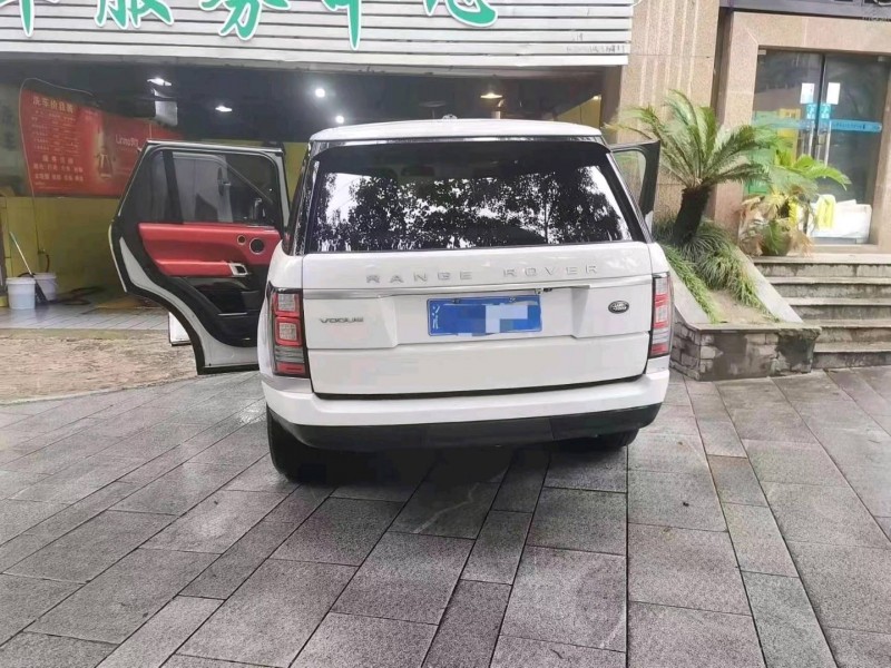 成都14年路虎揽胜行政2