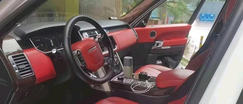 成都14年路虎揽胜行政5