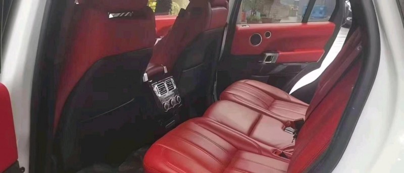 成都14年路虎揽胜行政7