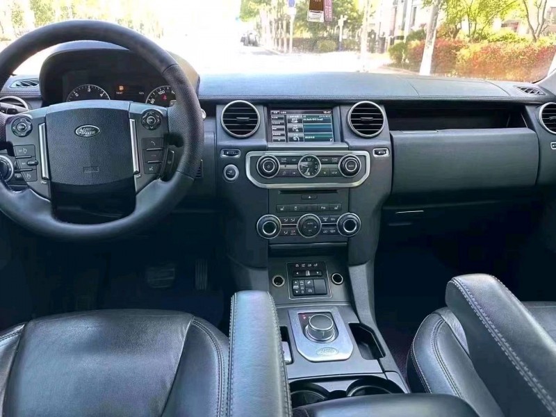 青岛14年路虎发现8