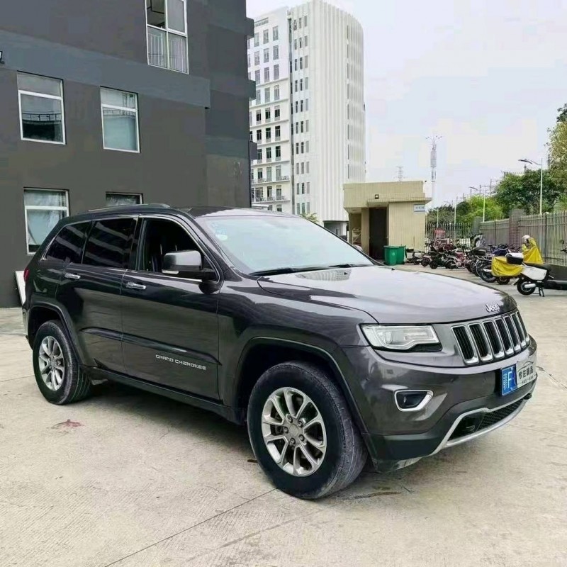 佛山17年Jeep大切诺基2