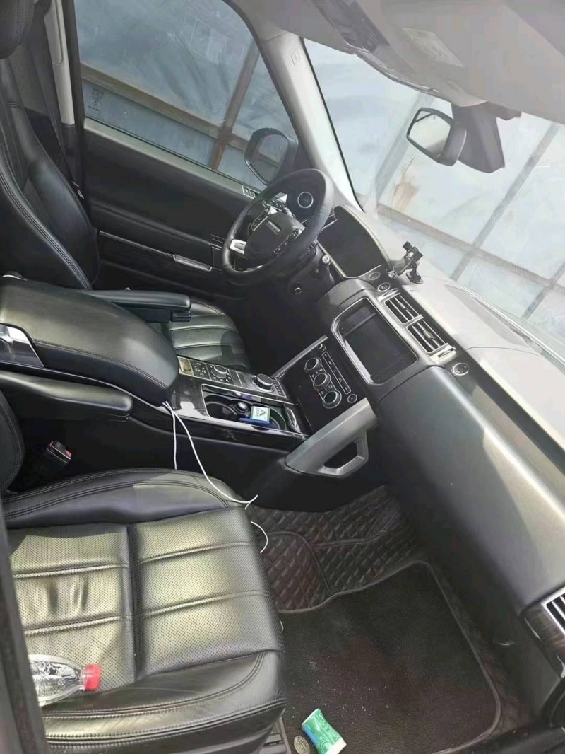 淄博13年路虎揽胜行政4