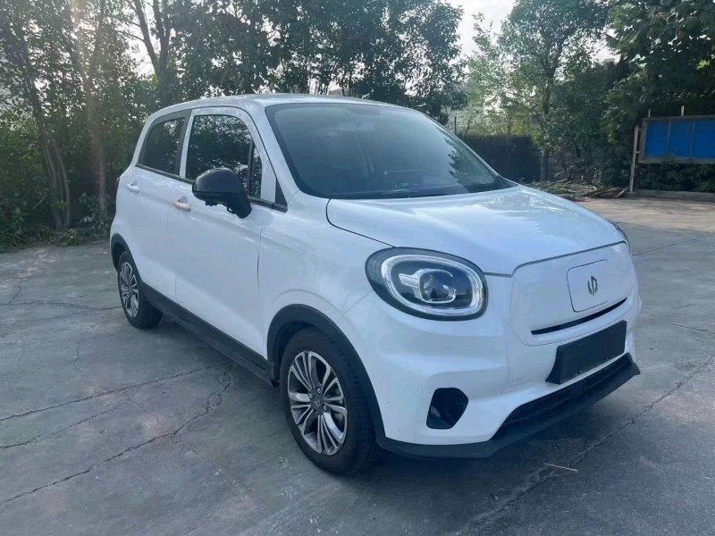 徐州20年零跑汽車T033