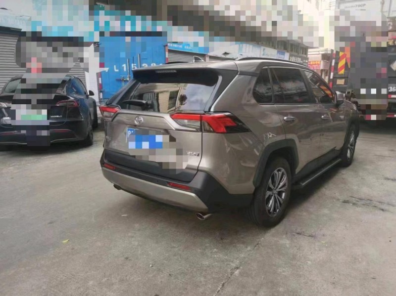 佛山23年丰田RAV4荣放3