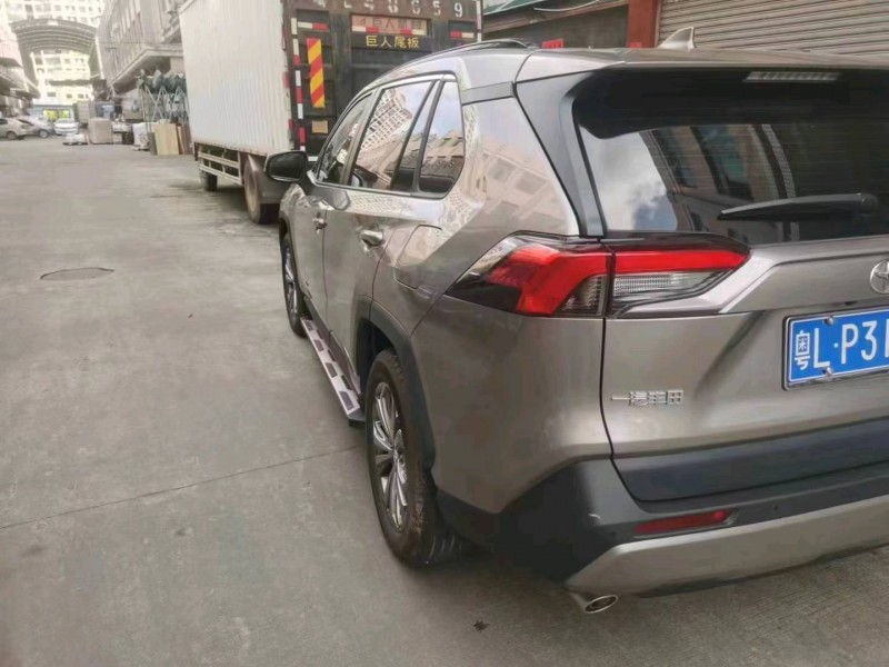 佛山23年丰田RAV4荣放9