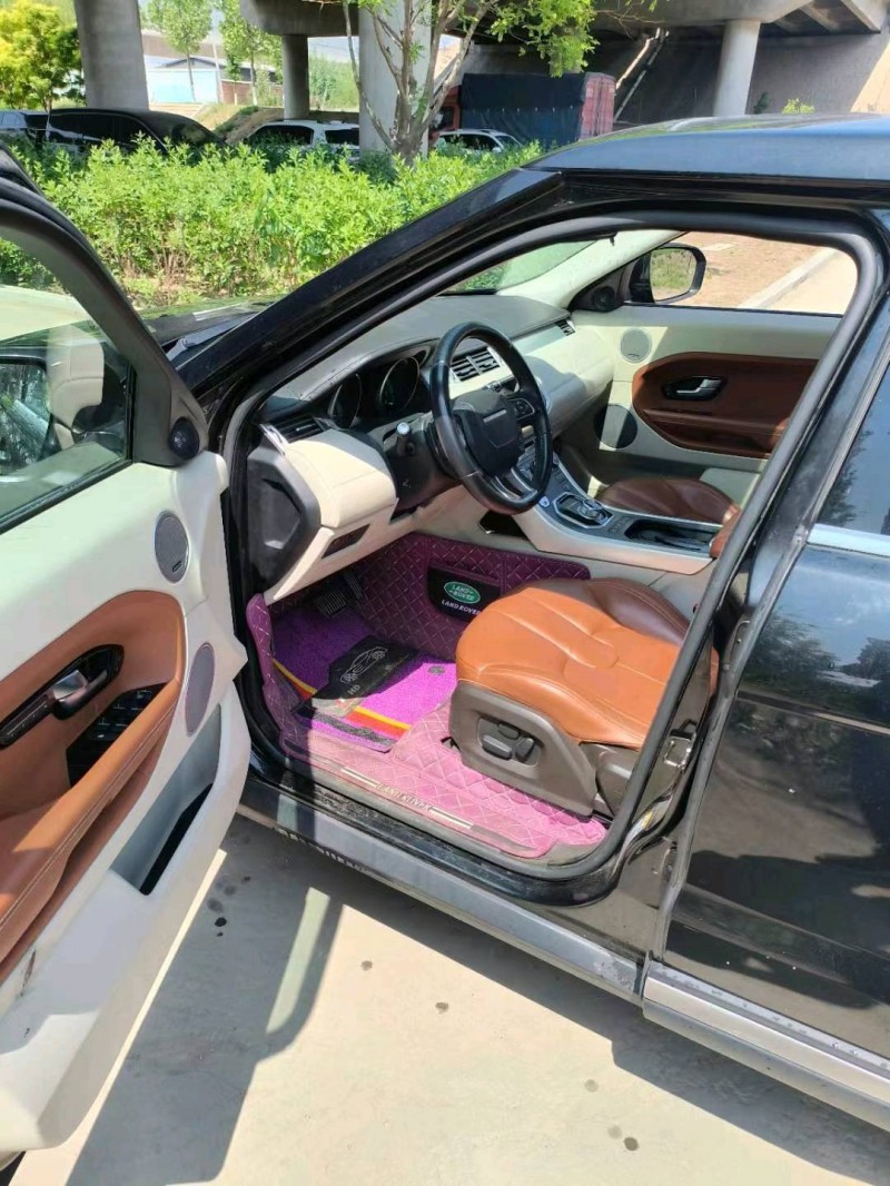 青岛14年路虎极光4