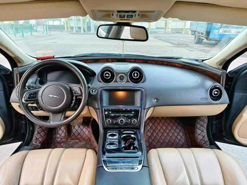 徐州13年捷豹XJ8