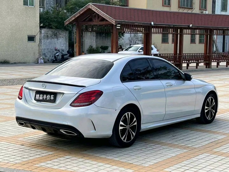 汕头18年奔驰C8