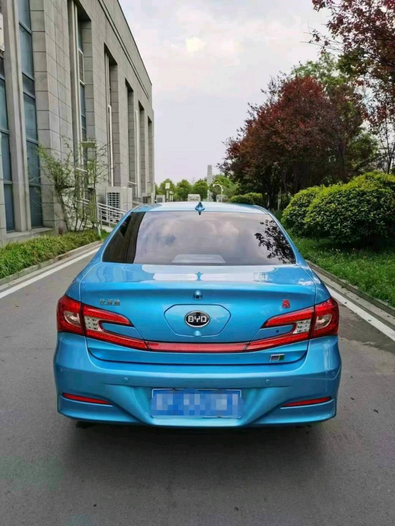 徐州17年比亚迪秦9