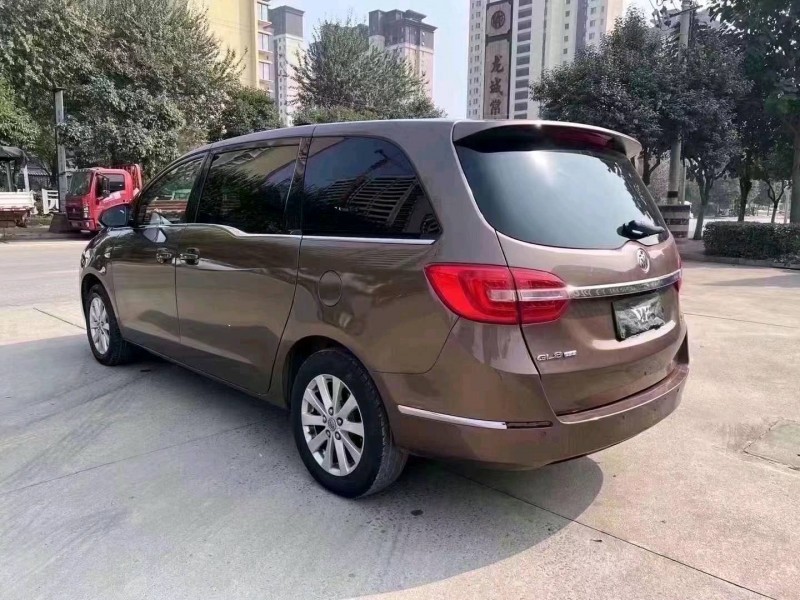 济宁19年别克GL88