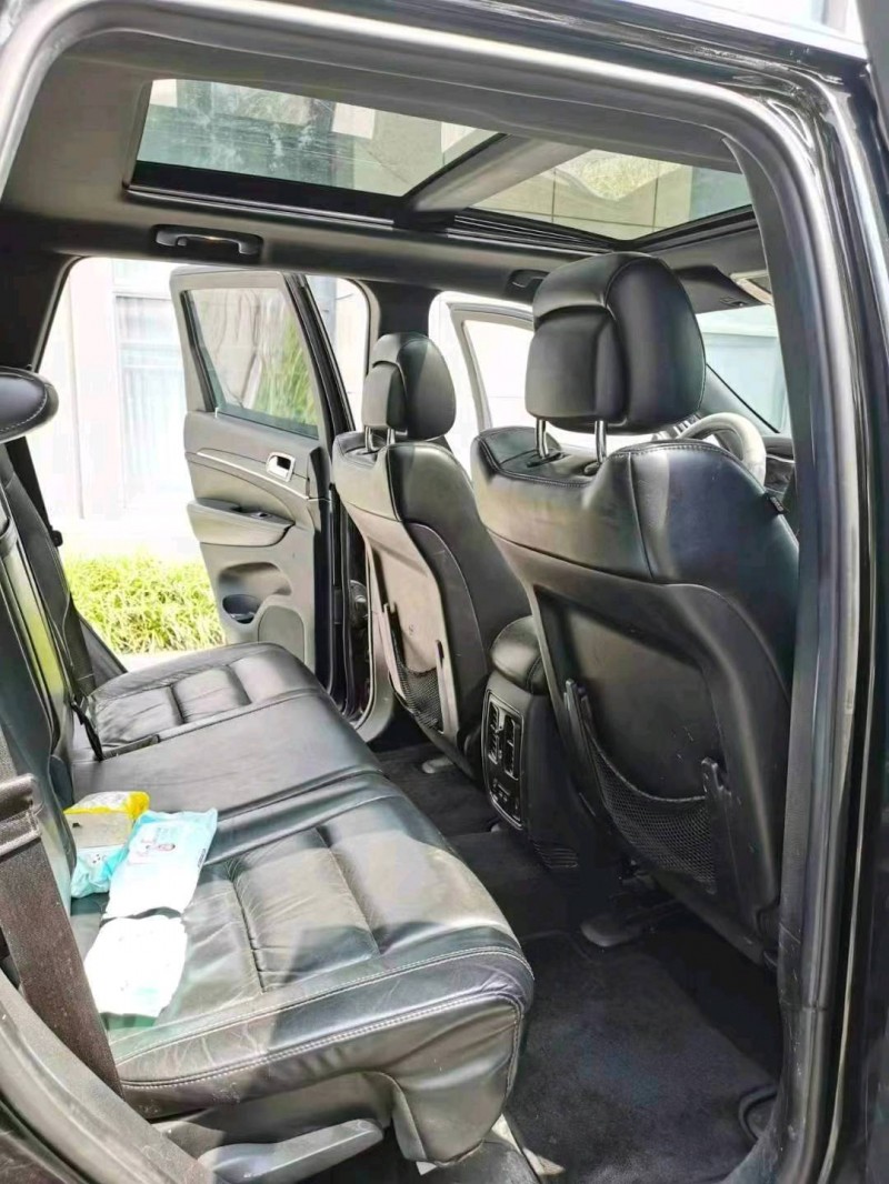 徐州14年Jeep大切诺基6