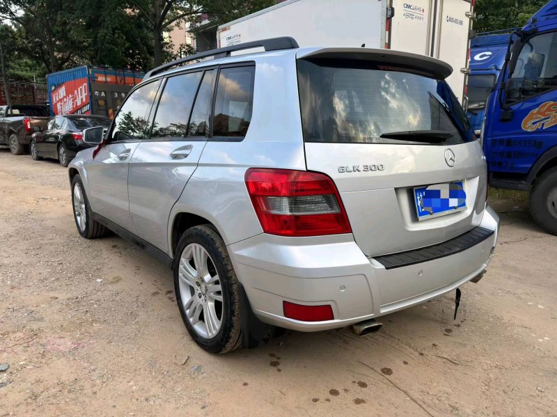 广州11年奔驰GLK9