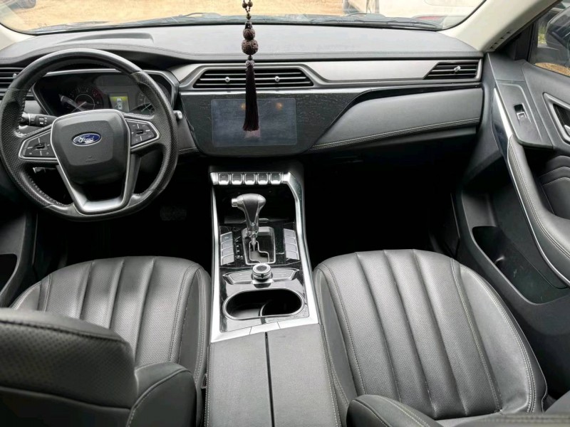 广州20年福特领界8