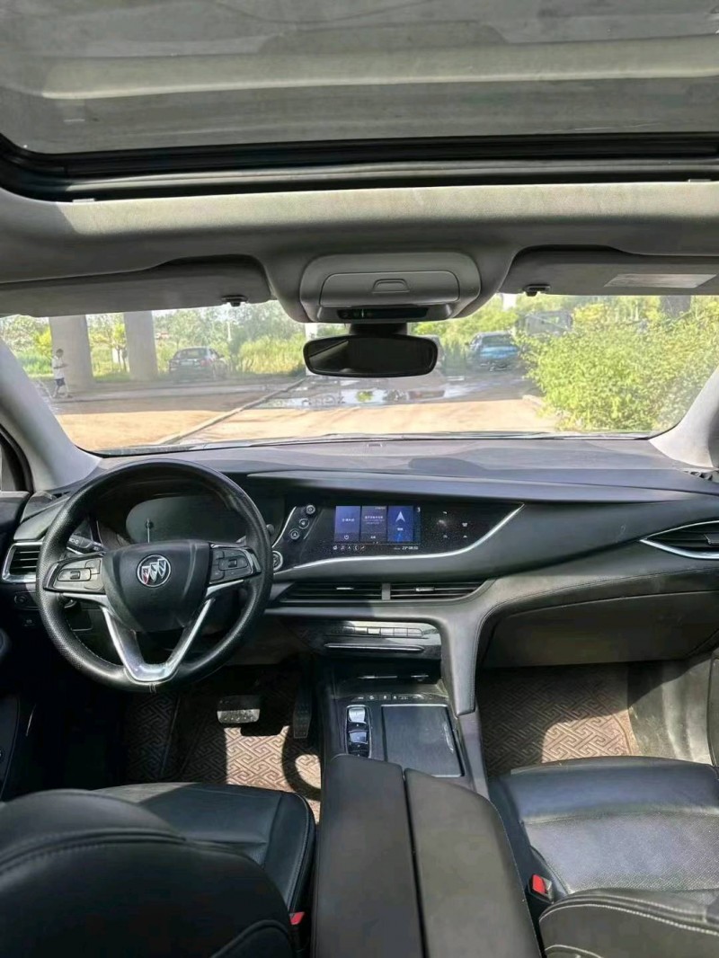 青岛20年别克昂科旗5