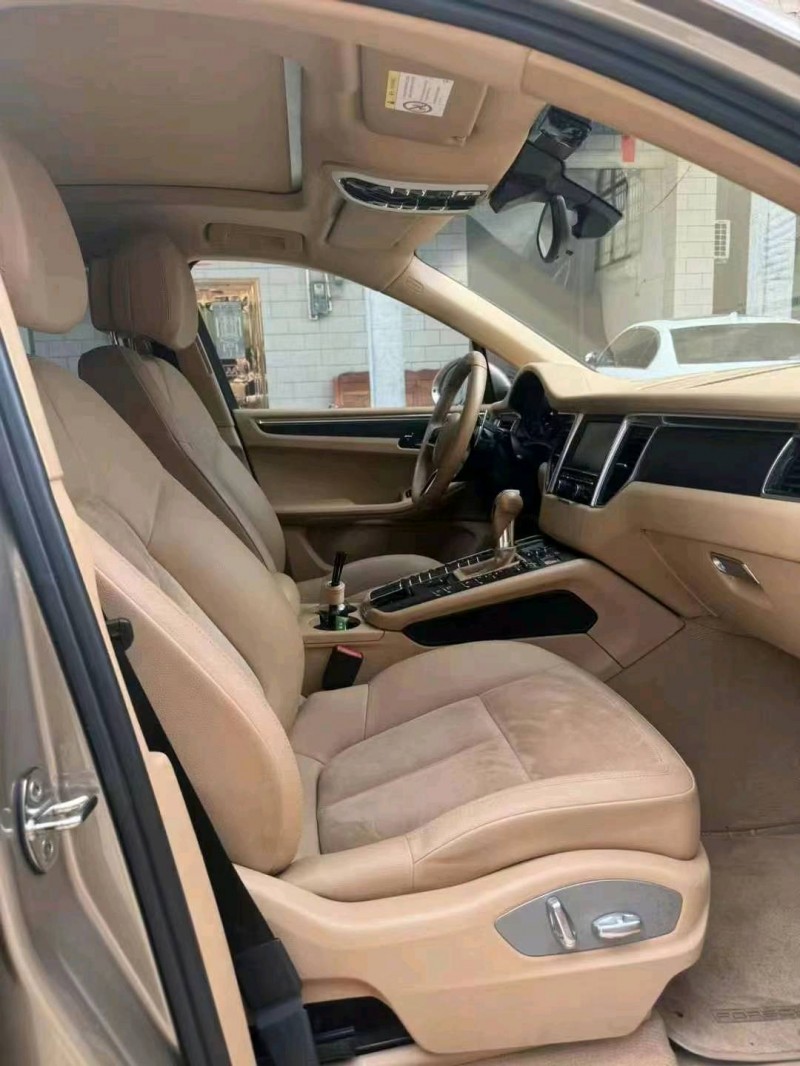 北海15年保時捷Macan7