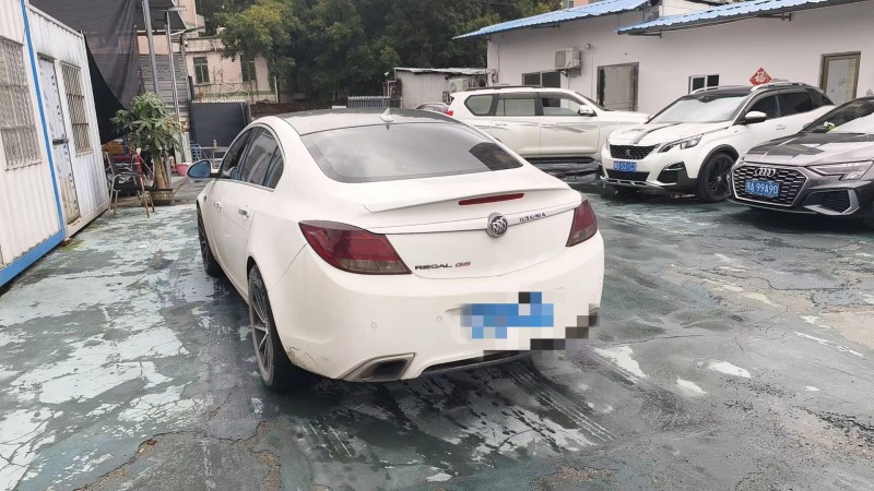 东莞12年别克君威6