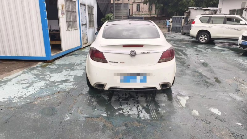 东莞12年别克君威7