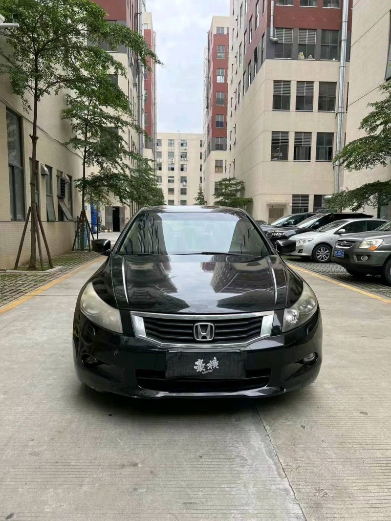 佛山10年本田雅阁1