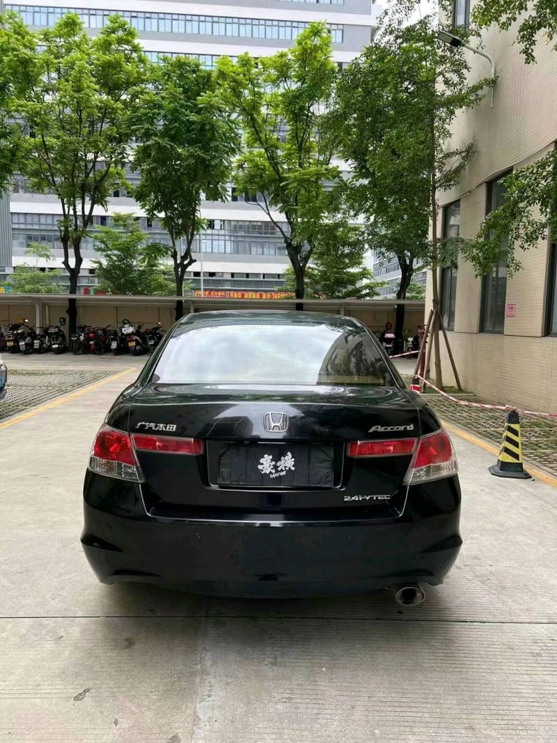 佛山10年本田雅阁5