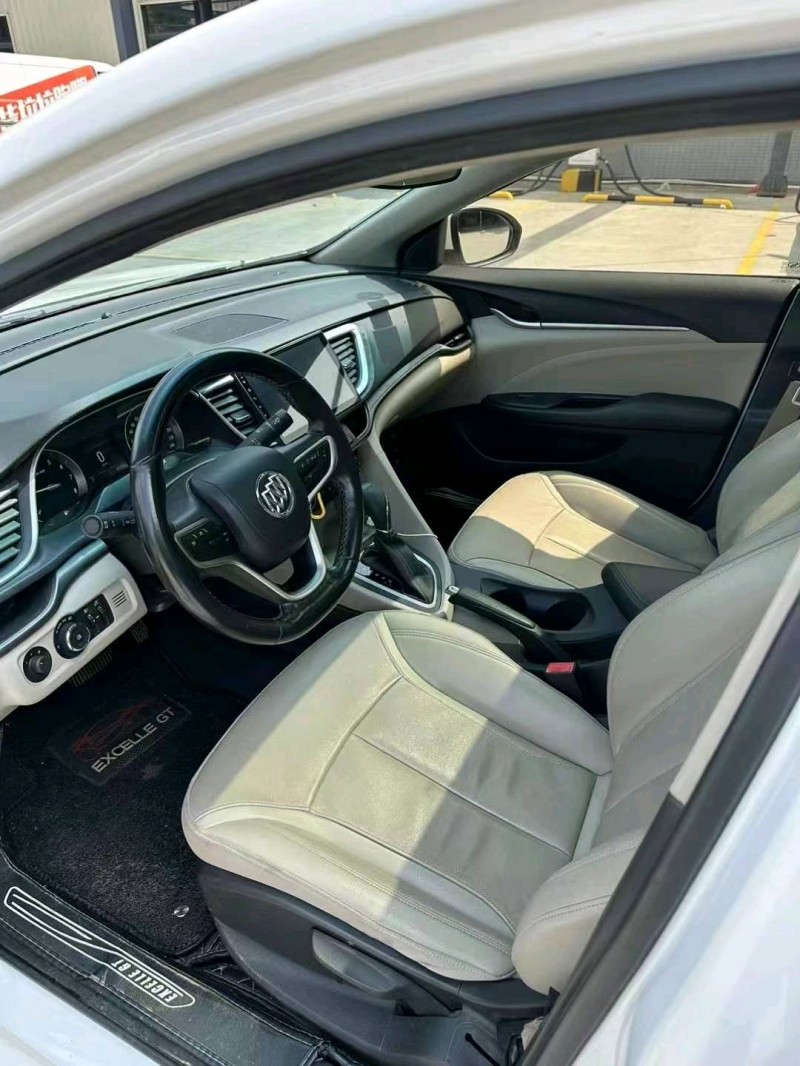 中山18年别克英朗4