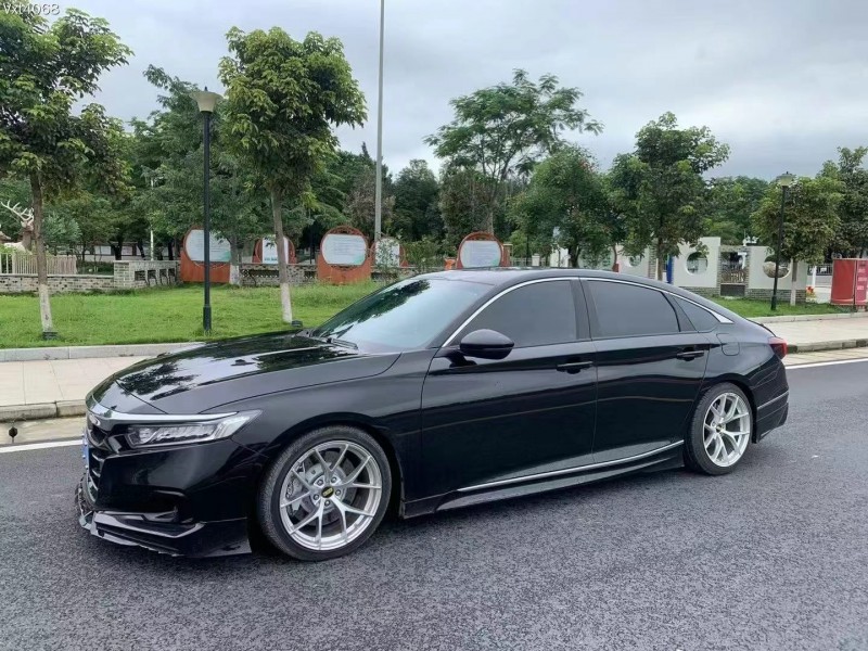 东莞22年本田雅阁3