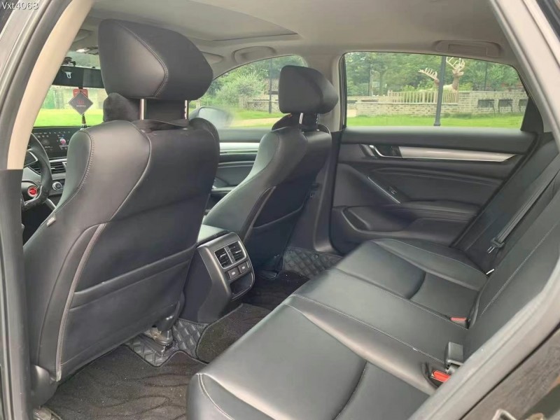 东莞22年本田雅阁4