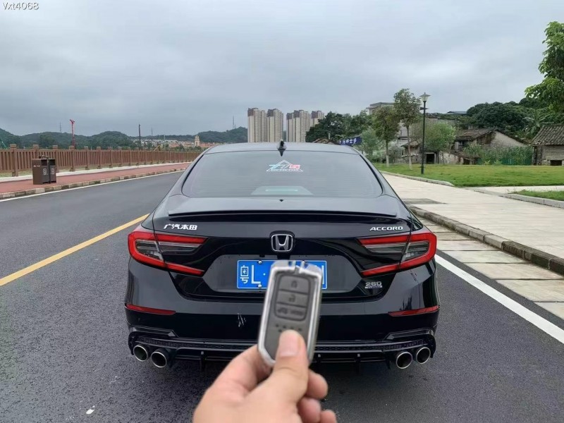 东莞22年本田雅阁9