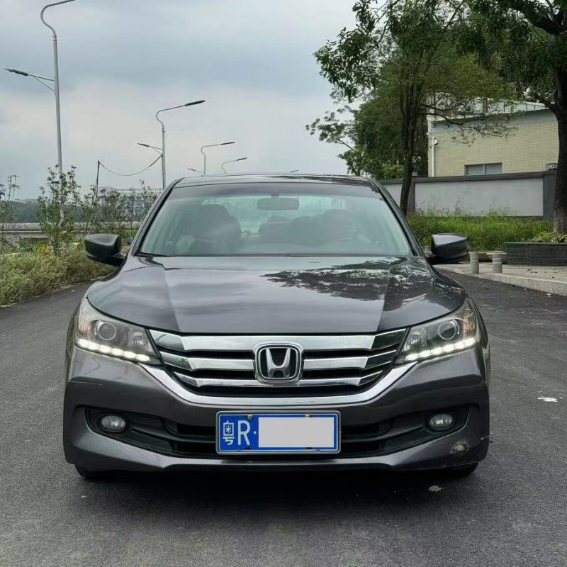 东莞14年本田雅阁1