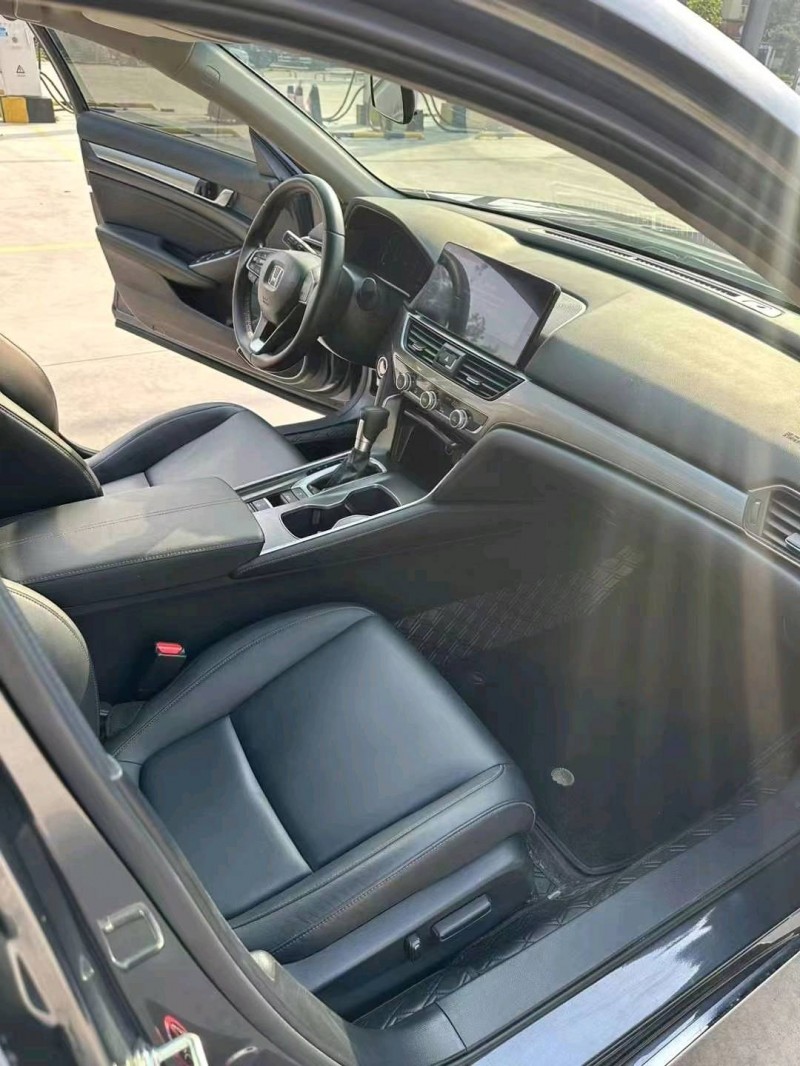 中山22年本田雅阁2