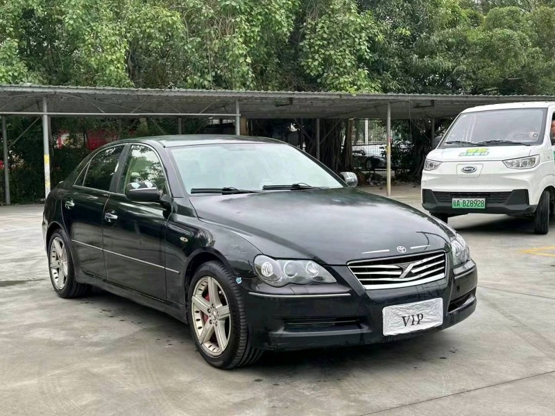 中山07年丰田锐志2