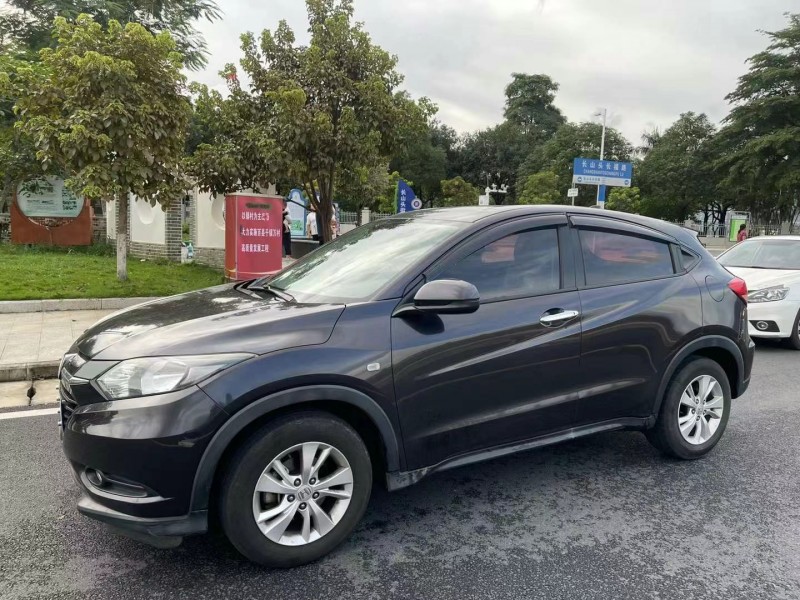 东莞18年本田缤智3