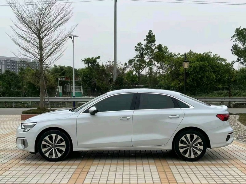 汕头21年奥迪A33