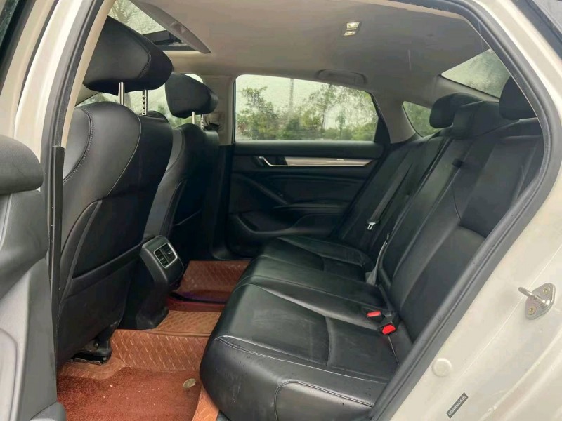 汕头20年本田雅阁6